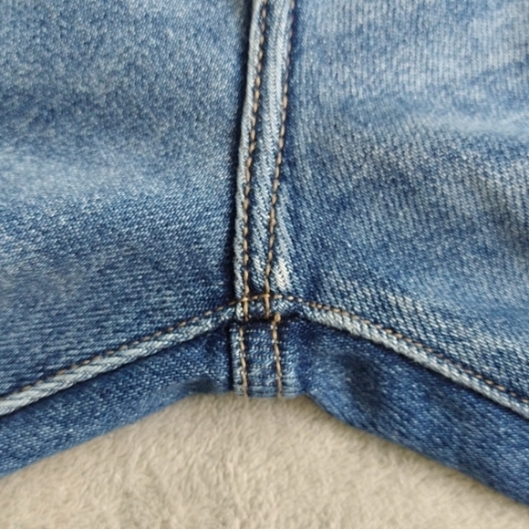 Kancan Iona Scissor Released Hem High Rise Jean Medium Stone Distressed Cropped - Picture 10 of 10